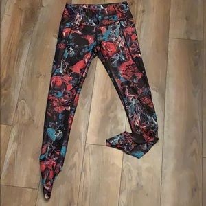 CALIA by Carrie Underwood Pants - Calia leggings by Carrie Underwood CALIA by Carrie Underwood Pants - Calia leggings by Carrie Underwood